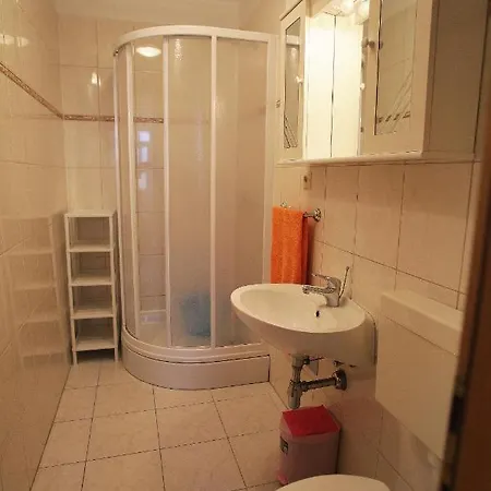 Апартаменти By The Sea Okrug Gornji, Ciovo - 15851 *